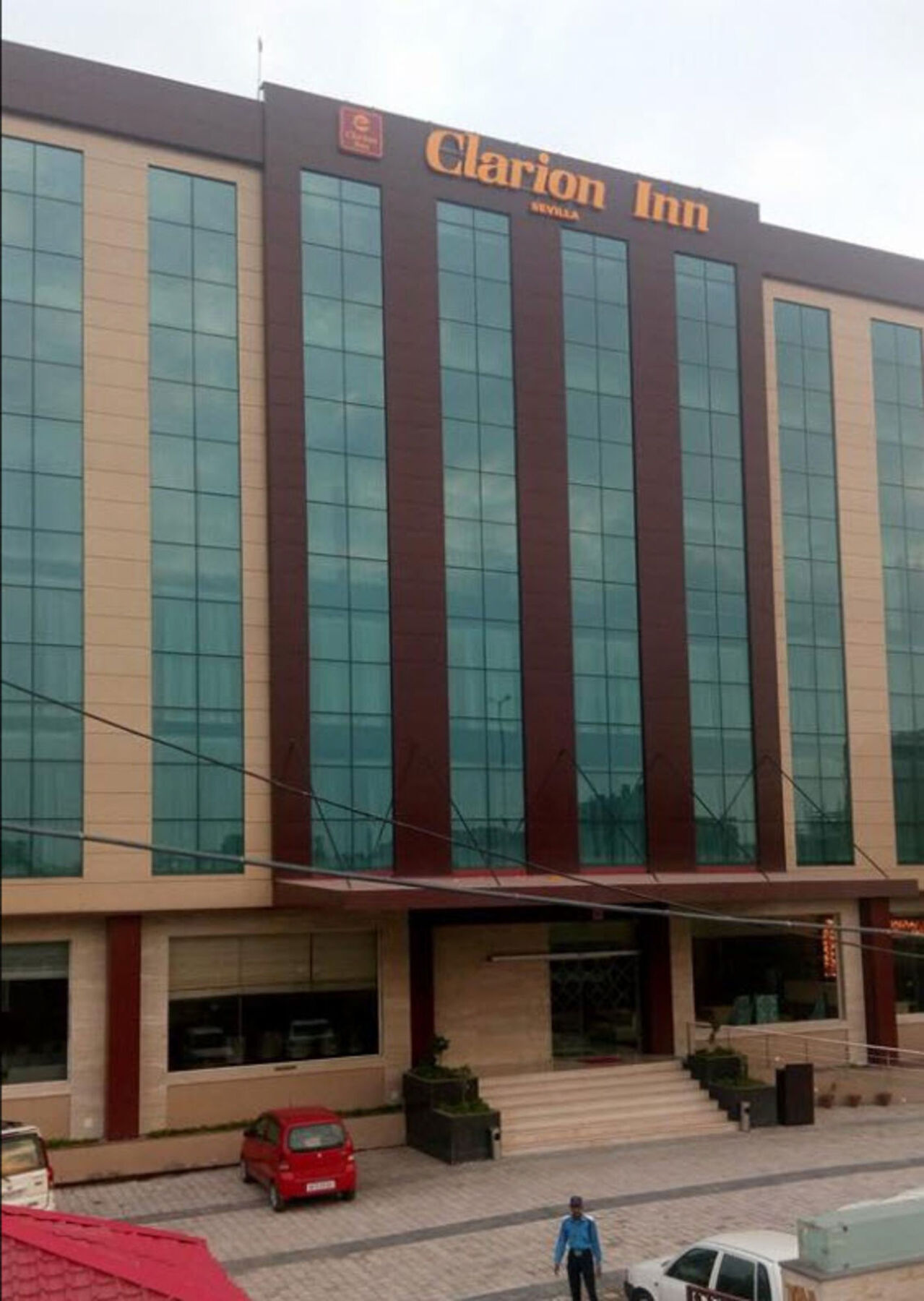 Clarion Inn Sevilla Panchkula Exteriör bild